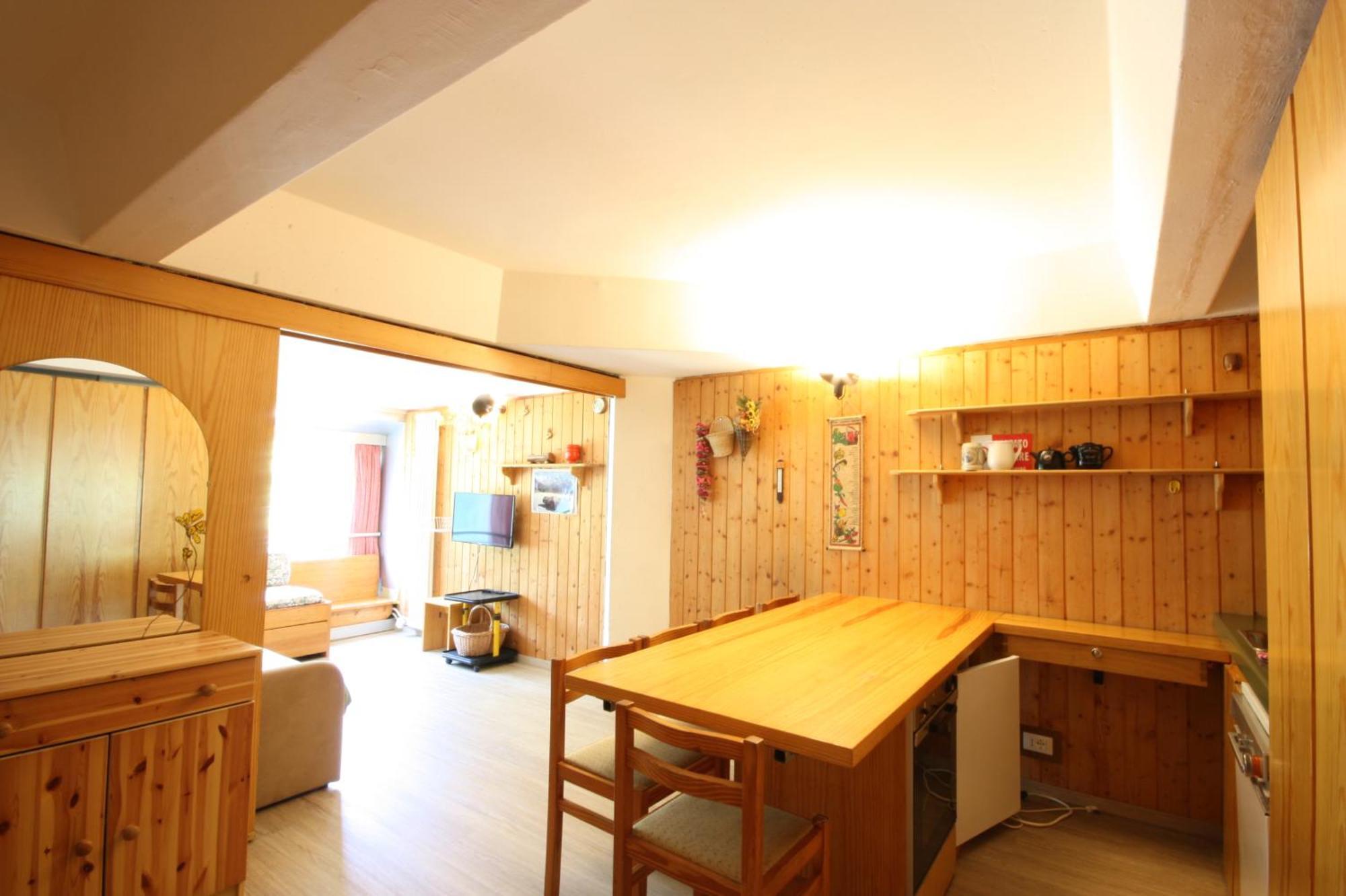 Sole Alto Appartamenti Montana Mezzana  Buitenkant foto
